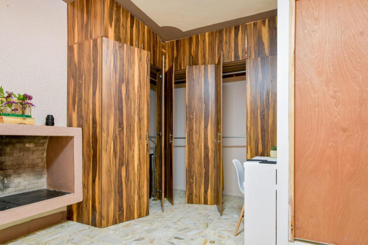 Hostal Vitta Гуадалахара Екстериор снимка