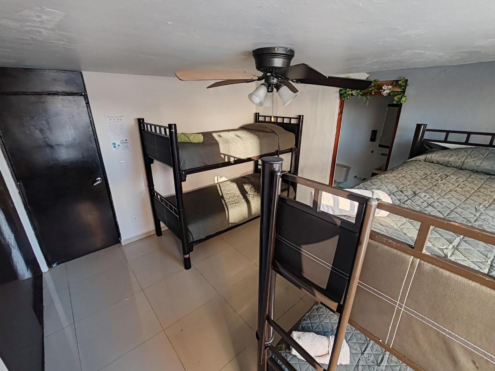 Hostal Vitta Гуадалахара Екстериор снимка